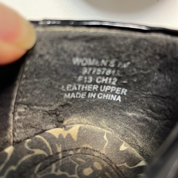 Sperry Topsider black suede tasseled flats - Picture 5 of 6